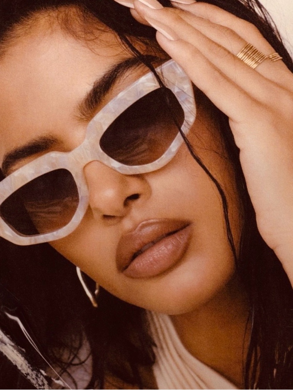 Dezi On Read Sunglasses in Limestone Smoke Faded color. NWOT - Picture 2 of 5